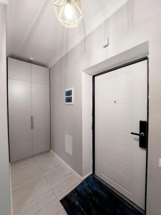 Ferienwohnung Жк Only Sun В 10 Минутах От Аэропорта Astana Exterior foto